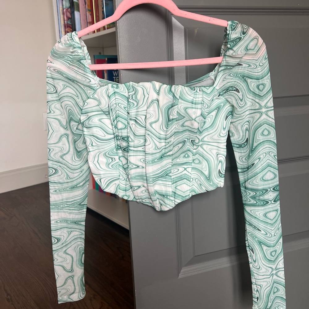 Green Swirl Long Sleeve Top